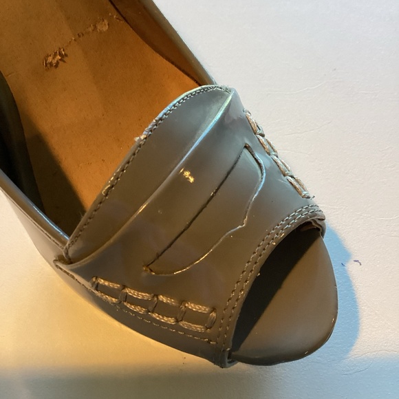 1822. Miss Me Patent Leather Grey Platform Open Toe Pumps Size 9 NWOT - Picture 10 of 10